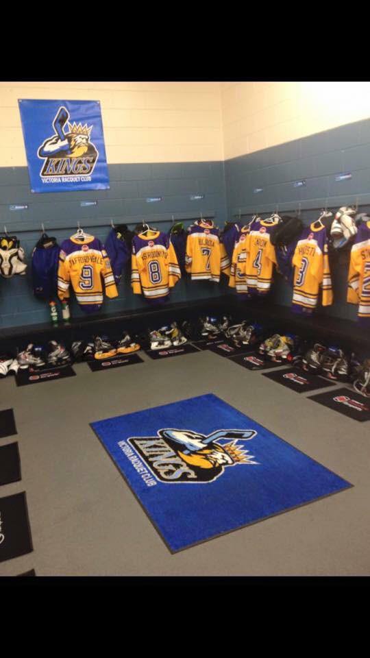 VRChockey's tweet photo. Our awesome dressing room for @BCHockey_Source Provies! #BCHockeyChamp #treatedlikekings #waitweAREkings #GoKingsGo http://t.co/uBslbuv6zG