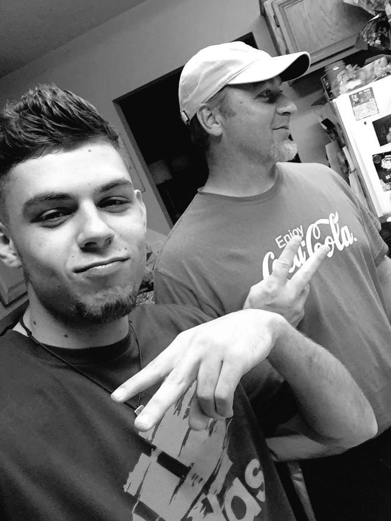 Cameron_W11's tweet photo. Pretty cool feeling when your Dad is one of your best friends http://t.co/voXfEjj6MC