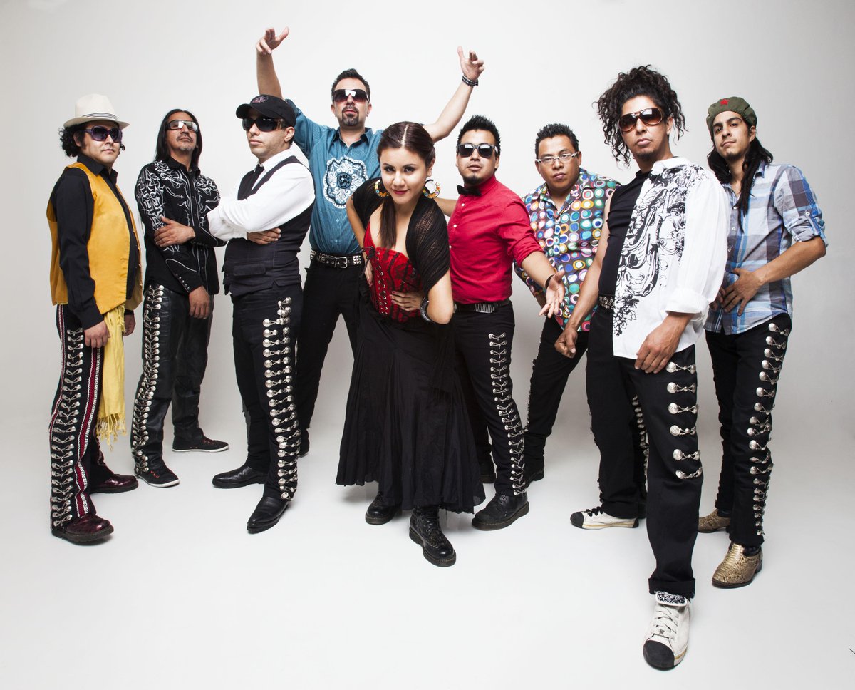 Meximm_MX's tweet photo. #ShowcasesMexiMM Con 23 años de carrera y una música formidable @losdeabajomx abrirán el #MexiMM. Lunes 16 Marzo. http://t.co/Jb2PHLNPIW