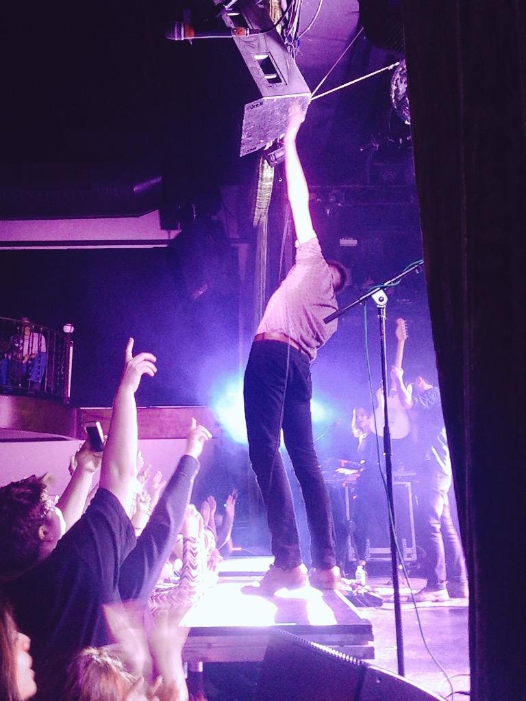 etotheemz's tweet photo. Continuing their success! 3 sold out NYC shows, and more to come @MagicMan #beforethewaves http://t.co/IXpXpHcqNY