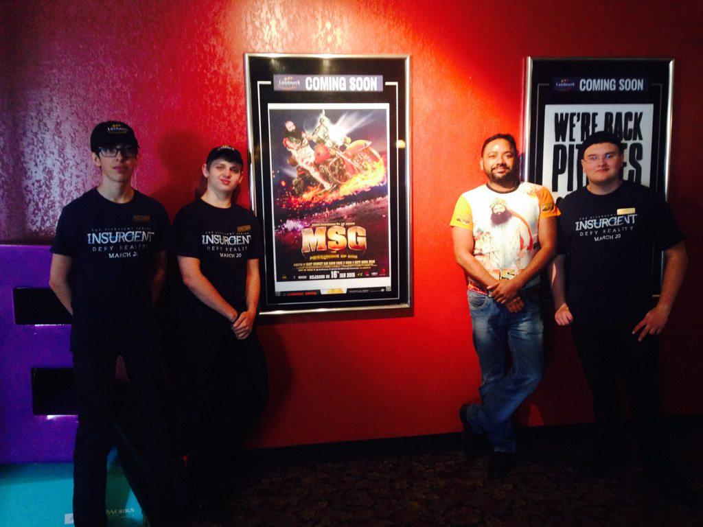 MSGTheFilm's tweet photo. MSG's Craze in Canada with House full show of MSG in Fort McMurray in Alberta province. #MSG150CroreClub  deserves it http://t.co/umVi4JoZJS