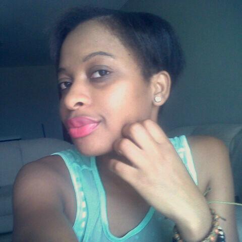 SyandC2's tweet photo. *sighs* RT"@hlatsieMolea: #LipsAppreciationDay  http://t.co/OcBGBGx2dj"
