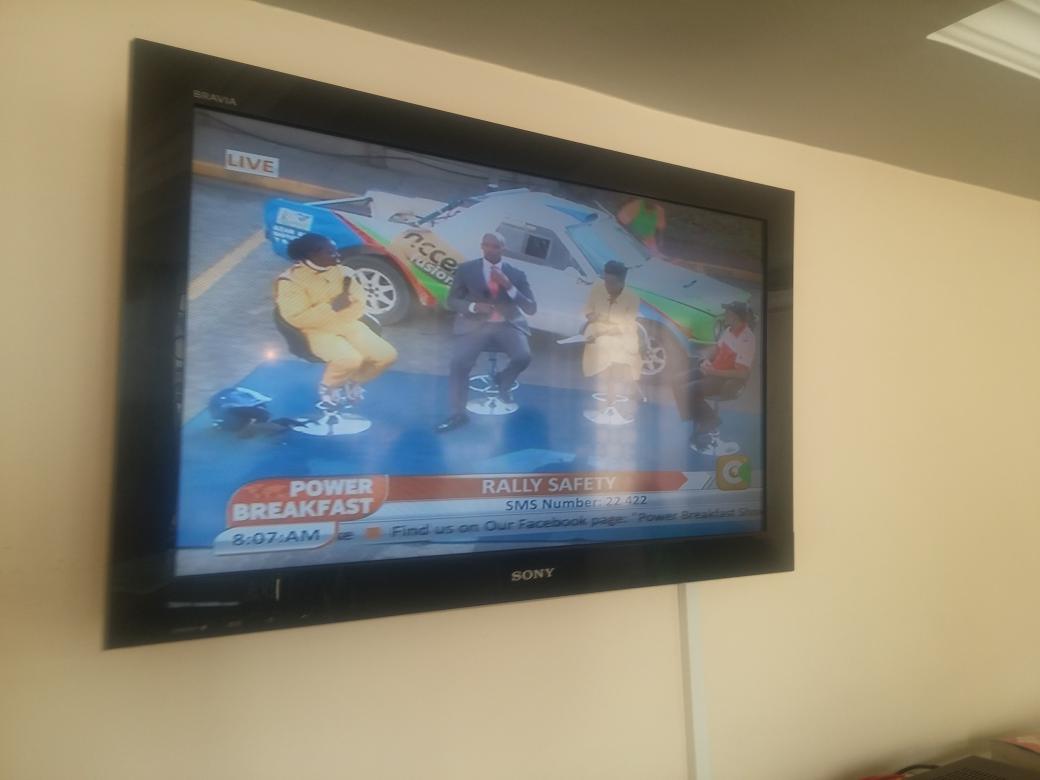 WaihigaMwaura's tweet photo. More pictures from today's #SafariRally #KiambuRing focus with @KirigoNgarua @Power_Breakfast @citizentvkenya http://t.co/9meMkuo1Bo