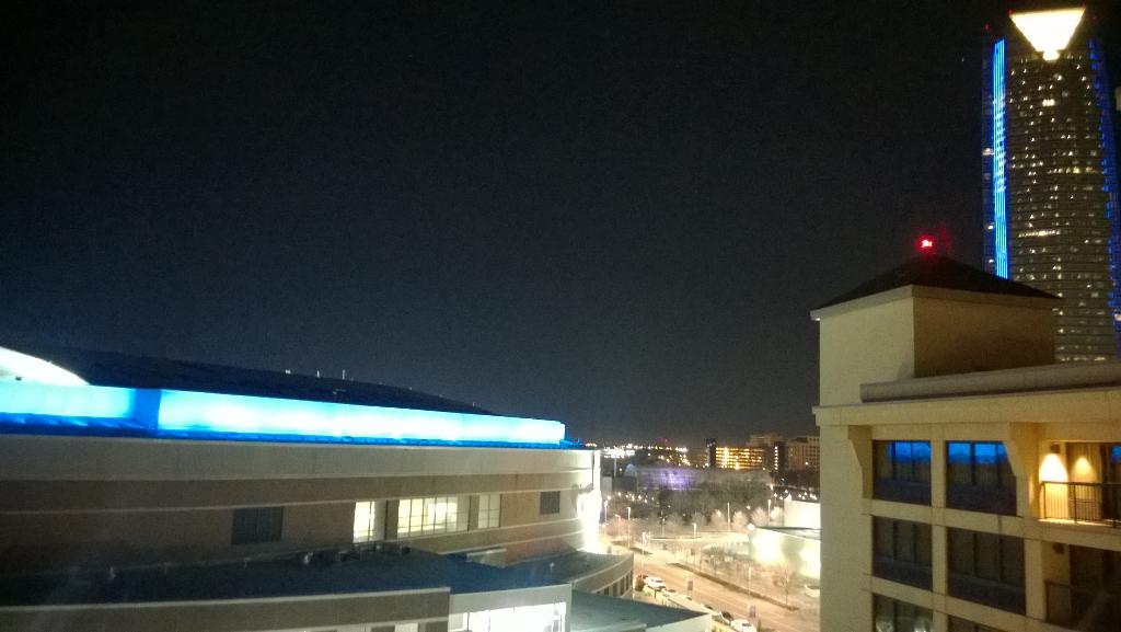 mattvat's tweet photo. @Brendan_Atkins pretty sweet view from my hotel room, huh?? #oklahomacity #devontower #chesapeakeenergyarena http://t.co/lstQMgaeJx