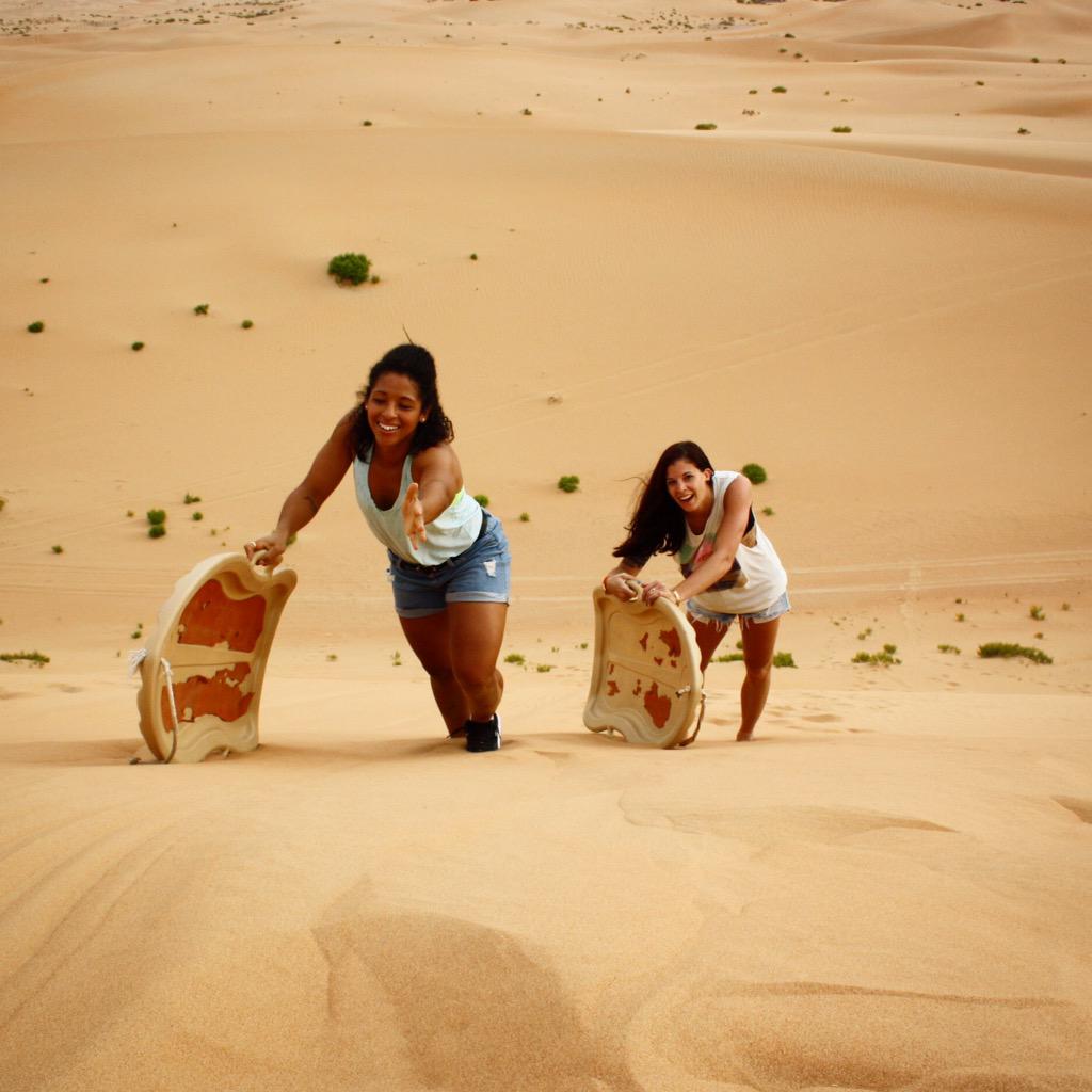 stephlabbe1's tweet photo. Where's the chair-lift? @MsDScott11 #LegsCramping #HiddenFitness #AbuDhabi #DuneBoarding http://t.co/LO70mJ5WIw