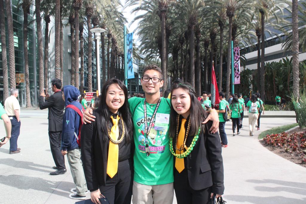 _AnthonAAAY's tweet photo. First and last DCON. Amazing.โค๏ธ #CelebrateCNH. http://t.co/hb5SFGzDJl