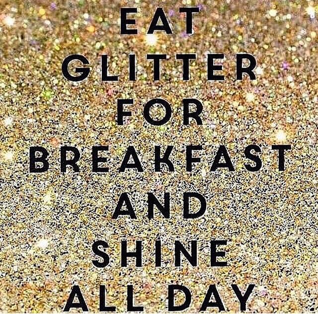 Happy Monday followers @maifleurboutique we love sparkle snd glitter 💎hot dresses for hot mamas coming really soon