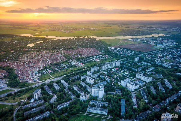 Уфа маленький город. Город Владимир с высоты птичьего полета. Вятские Поляны город с высоты птичьего полета. Город Ставрополь с высоты птичьего полета. Клинцы Брянская область с птичьего полета.