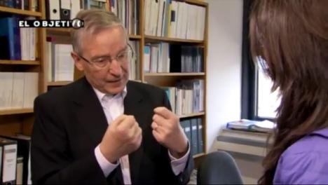 TheLocalSpain's tweet photo. Podemos likened to Hitler by Merkel advisor #Podemos #PodemosConHitler http://t.co/ctlbTQlKAM http://t.co/pi8LXli5Cu