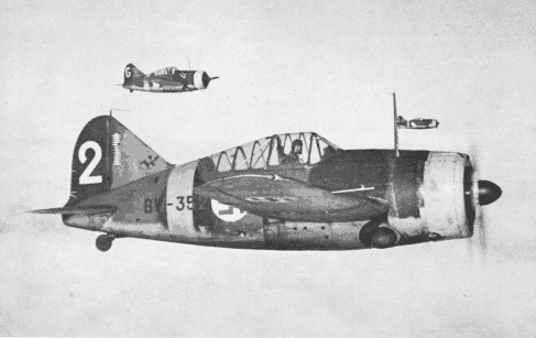 heikihenken's tweet image. B-239 ブルーステル　ただのF2Aじゃないかって？大人の事情で米海軍正式仕様のF2Aが買えなかったので細かいところは別会社の製品で完成させてる輸出版。フィンランド人が継続戦争で運用という時点でいろいろ察するべき大活躍をしたぞ。