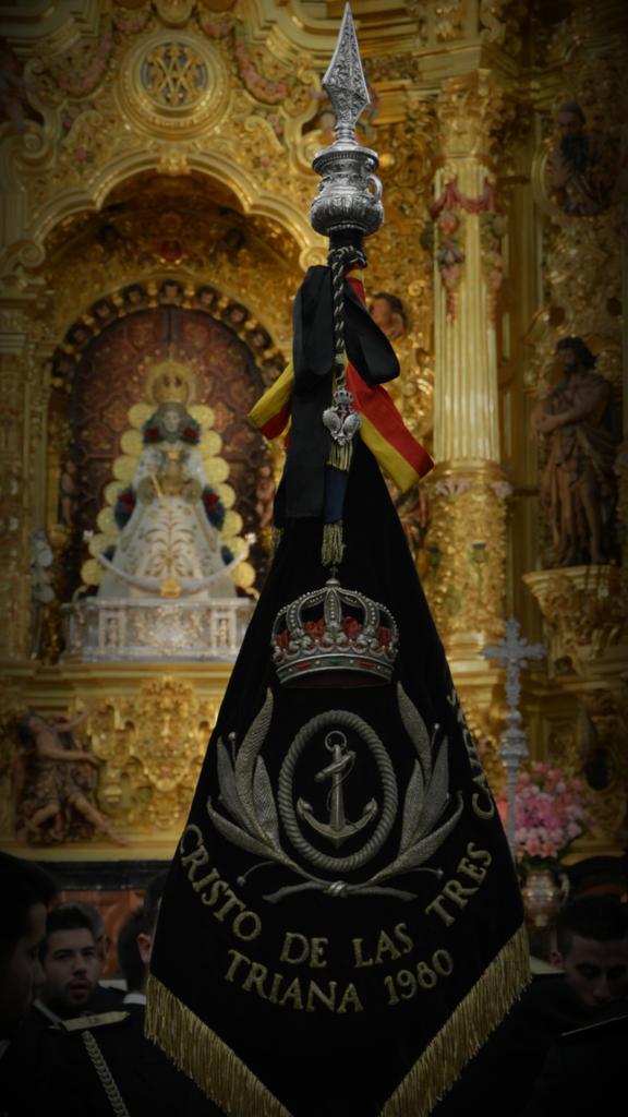 EspDeTriana's tweet photo. Enhorabuena a nuestra banda @3Caidas_Triana por su concierto. Llenasteis de Esperanza a toda la ermita http://t.co/npSlLJtT68