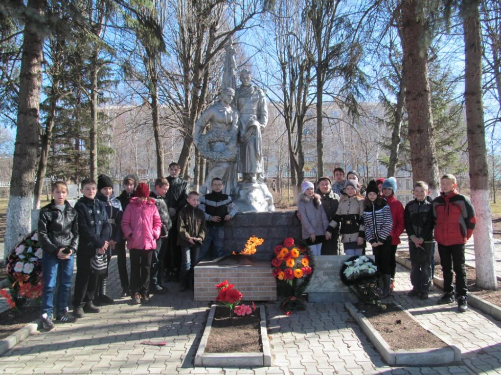 Музейное занятие "Стояли насмерть…" - к 70-летию Великой Победы посетили уч-ся Русинской школы kulturacherni.ru/muzei/stojali-…
