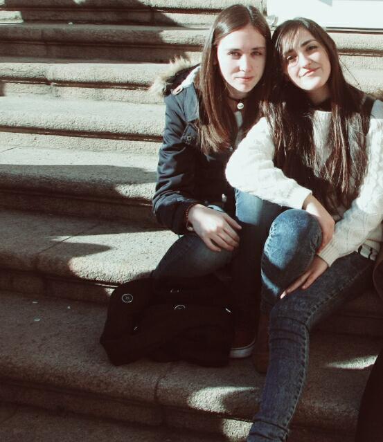 Len_glez's tweet photo. Cumpleañeraaa🎉,pasa de historia y disssfruta muucho de tu díaa. Ya sabes, no te quiero nada ¡Felicesss 18 payasa!🔞🎁🎂🎉 http://t.co/juuvNnPlkI