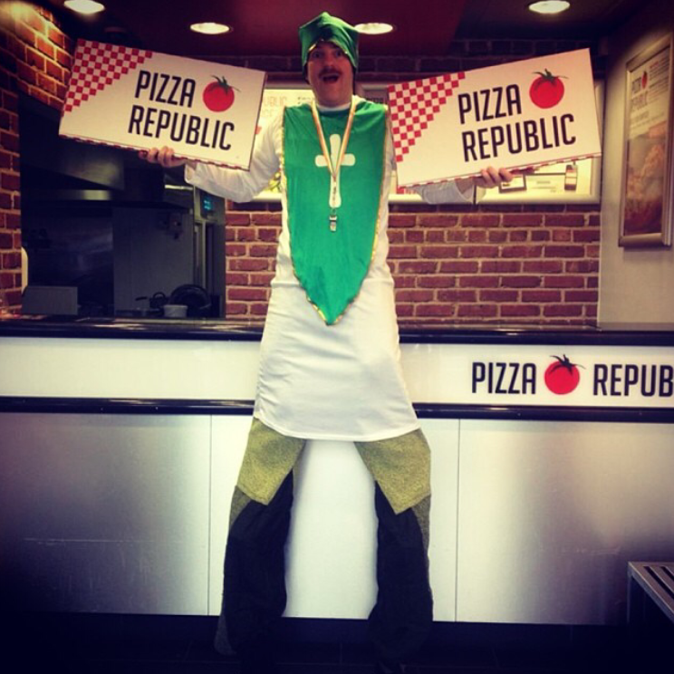 PizzaRep's tweet photo. So we got sent this last Paddy's day... who can do better?! #paddyspizza #StPatricksDay #pizza http://t.co/x1KDnZrMSV http://t.co/7lPDf6ZUPJ