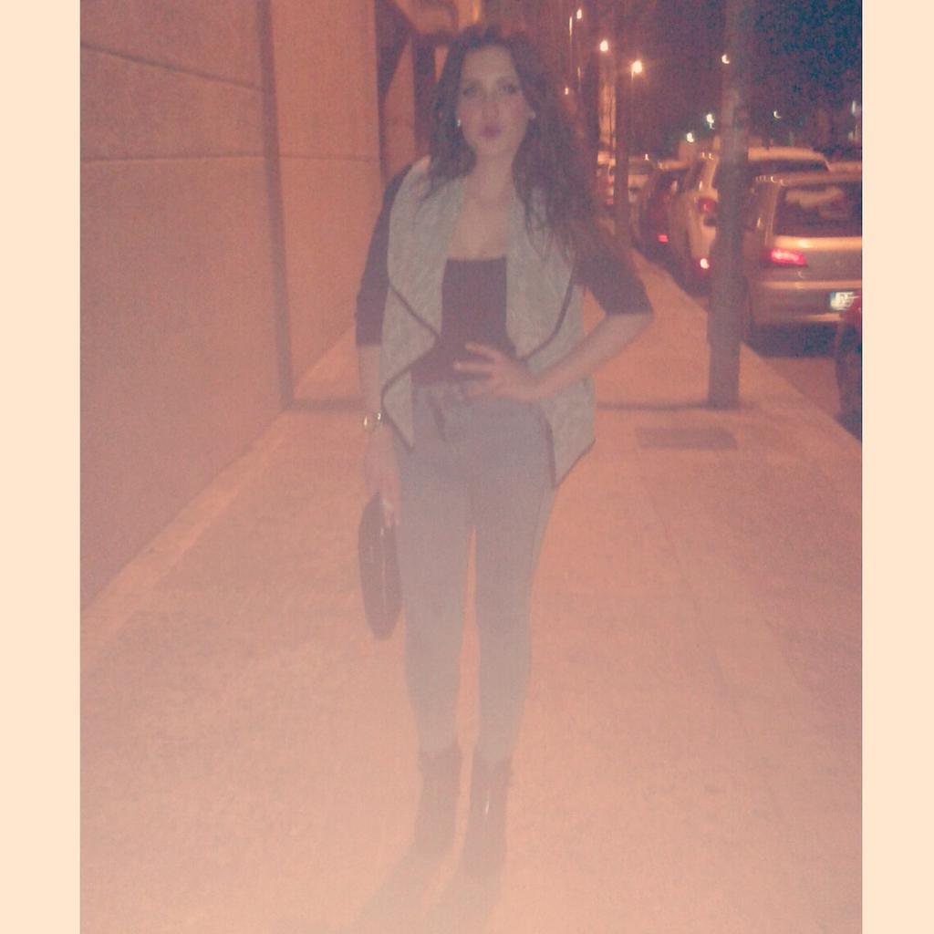 CristinaJere's tweet photo. Domingo noche #plantabaja #budda http://t.co/dVtReYYHxR