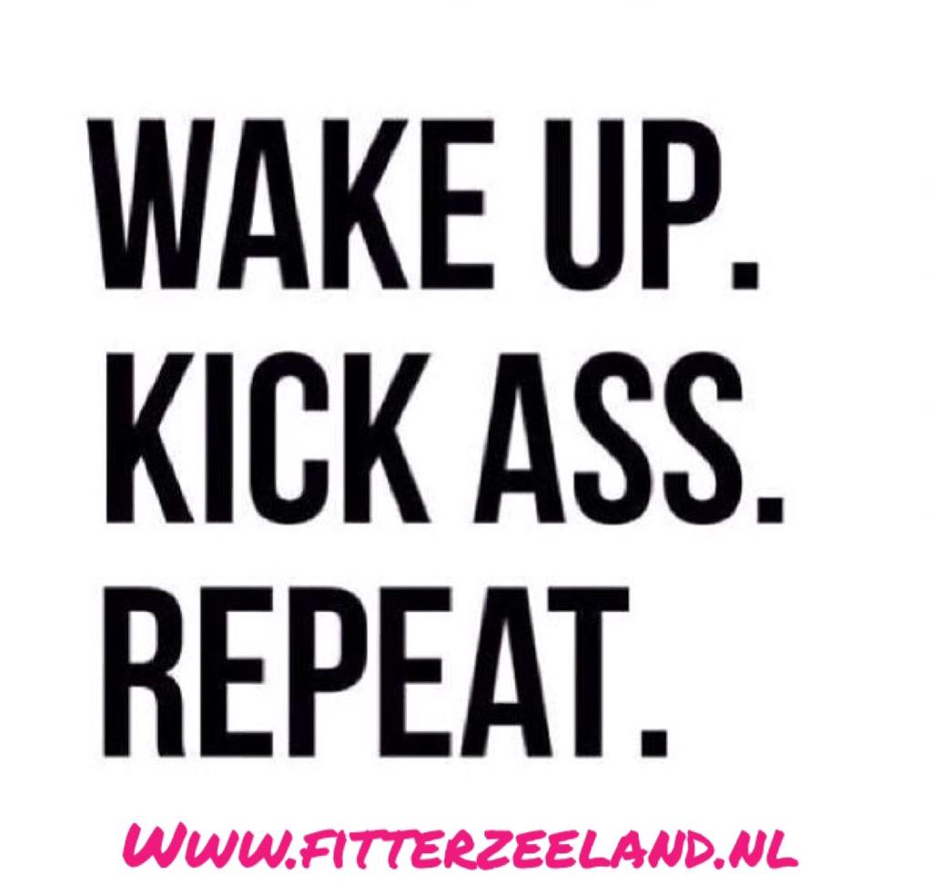 fitterzeeland's tweet photo. Vanavond weer kansen in Middelburg en Domburg om je maandag van een sportief sausje te voorzien!! No more excuses!!💪💙 http://t.co/yQJ8N8fF4d