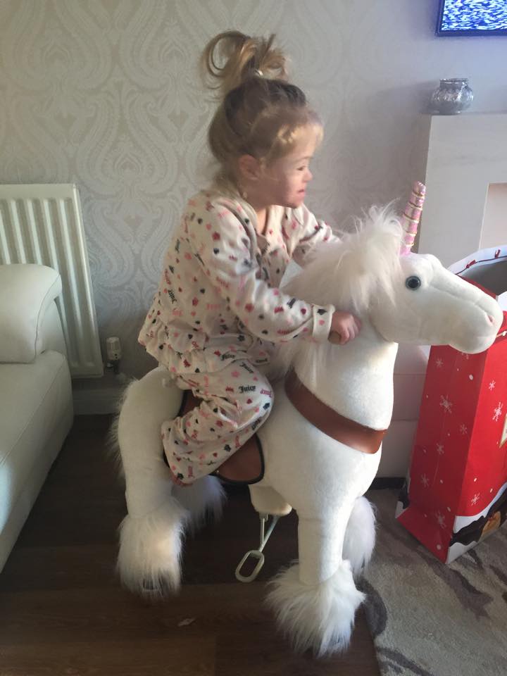 #AntandDecandMe check out our very own #Unicorn STARS of next weeks show? #PonyCycles