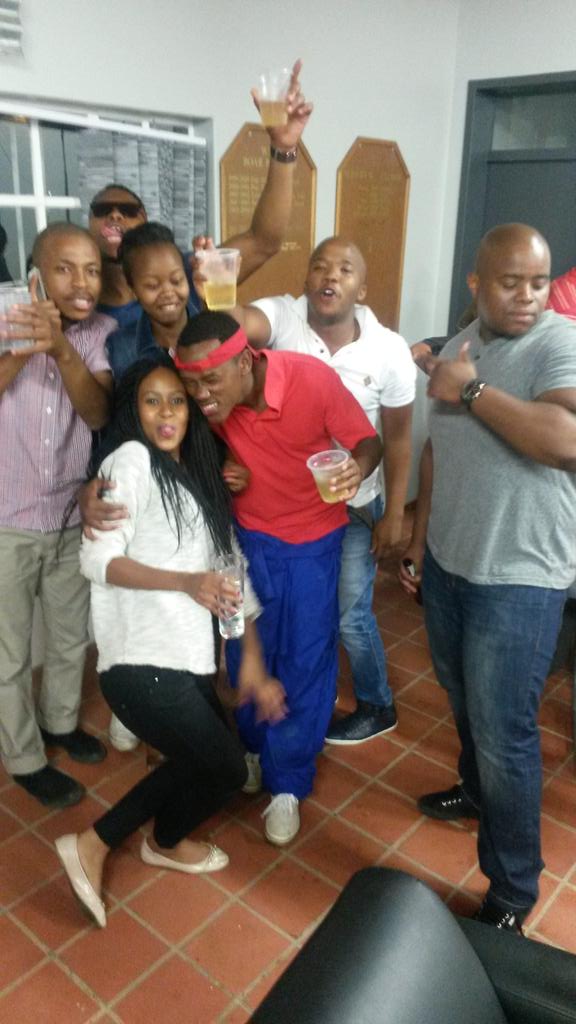 ollz15's tweet photo. What a weekend!!! Thanks boys @TommySemane @Aya_Madubela @Sisonke_Mtiki8 @oleesta01 @SJ_Makinana  @CarlisleJordaan http://t.co/FMuxwoNJSm