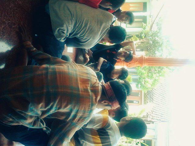 bmblb32's tweet photo. Yoyoyo h-6 bumblebeeee♥ kita bisa^^ http://t.co/7InpISmZPk