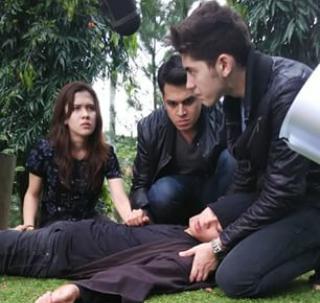 aprilloversOFC's tweet photo. NEXT SCENE Keluarga Agra.. Omg Digo kenapa ?? :( Apa yg sebenarnya terjd ?? Penasaran? Retweet &amp; Stay GGS!! http://t.co/VFicdYc4kk