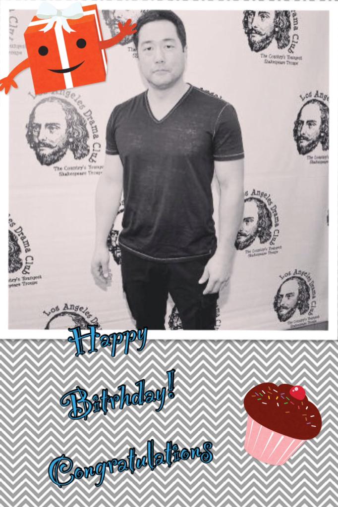  Happy BDay!enjoy your day! Hugs for you! This is my gift to you! 