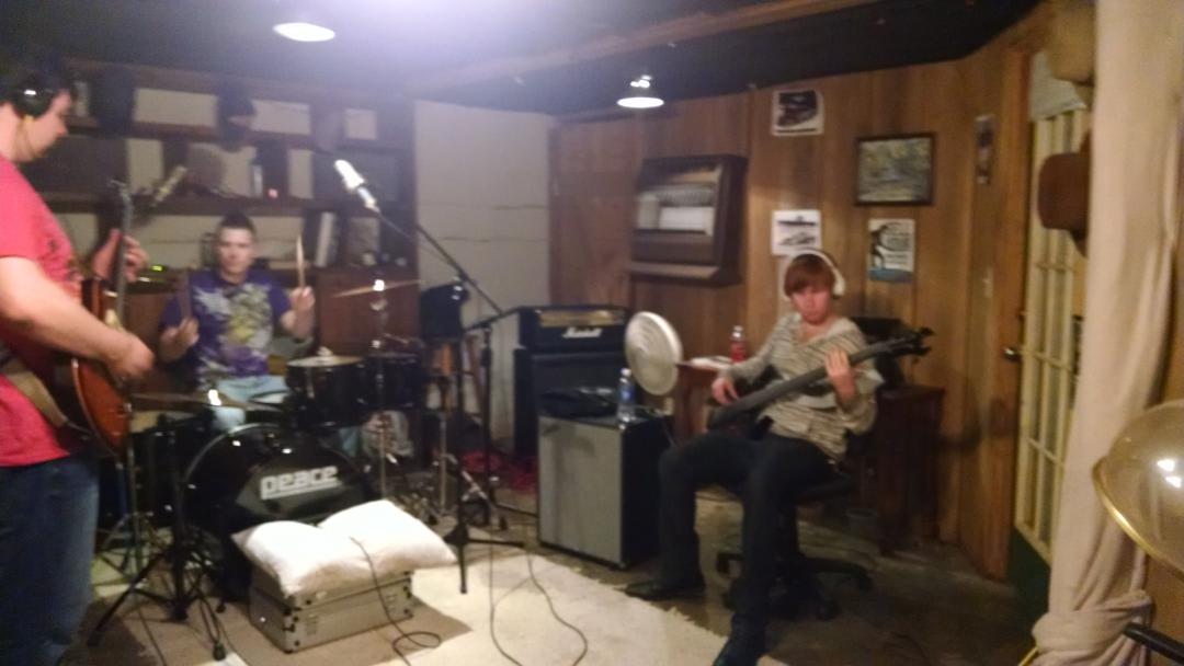 drivensound's tweet image. Had a great session with Sands of Life, we got some awesome tracks coming your way soon!