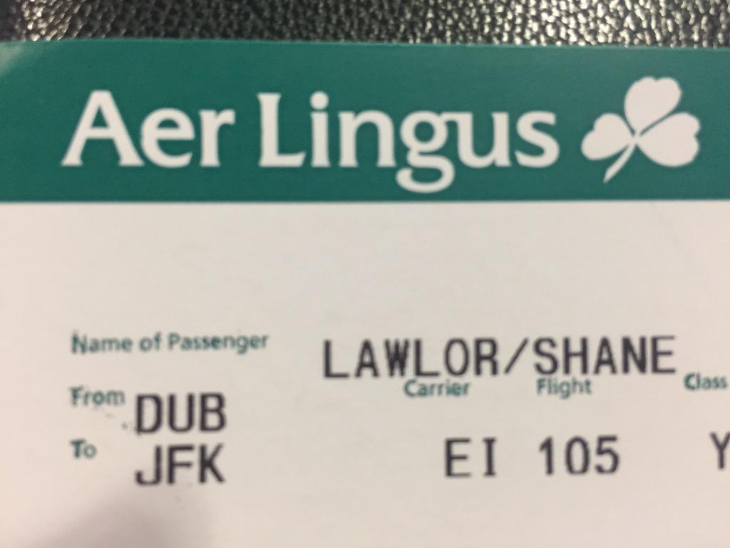 golfchiro's tweet photo. On the way to @APinv with @RobbieCannon. @AerLingus #Tourlife http://t.co/RpkuyrNMzC