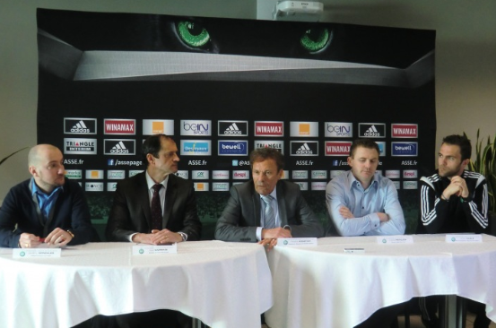 L'<a href="/ASSEofficiel/">AS Saint-Étienne</a> agit pour l'emploi. Rendez-vous le 26 mars à L'Etrat.
bit.ly/1ETY5mZ