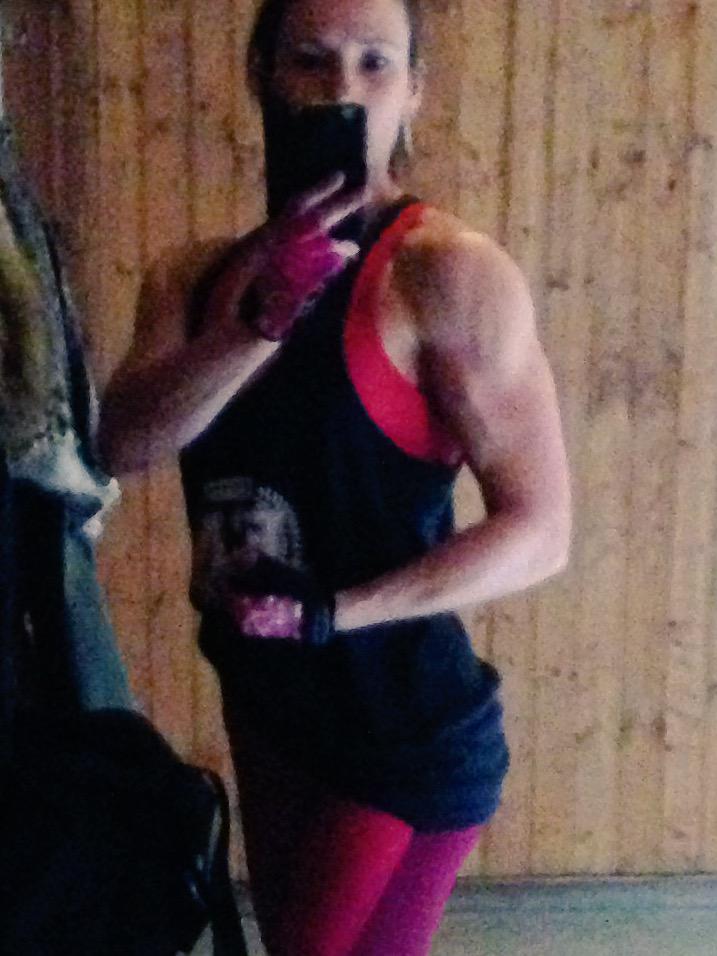 AnnDeMeulenaere's tweet image. Great shoulder pump 😍😍😍 #loadedcup #bouldershoulder #FCN #IFBB #bodyfitness #fitchicks #gains