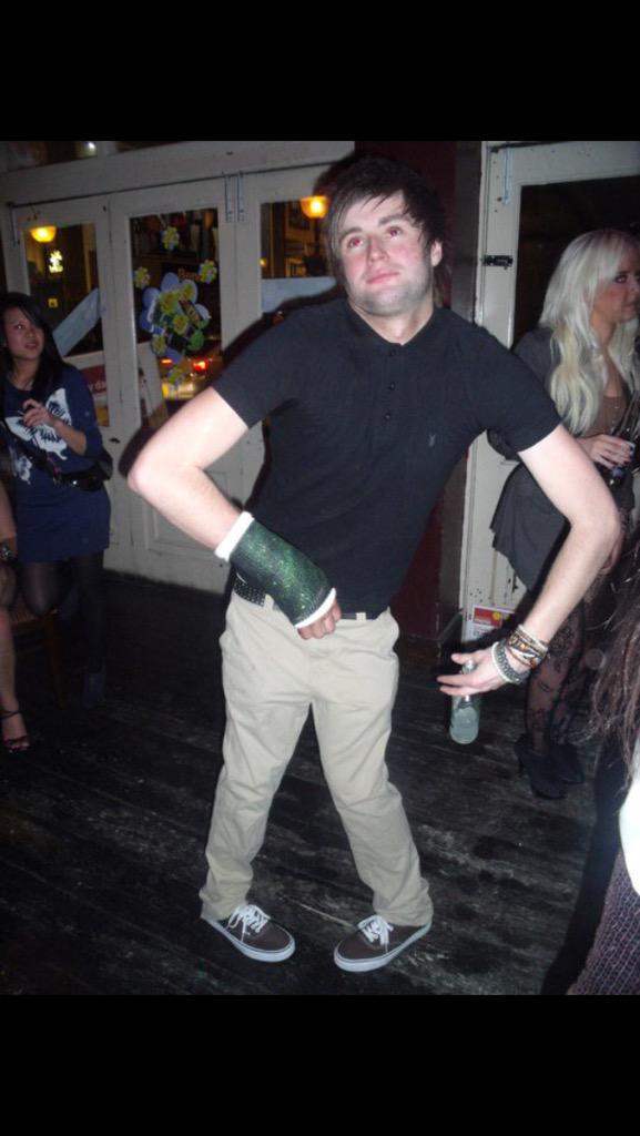 I\m gonna wish John Murphy a very Happy Birthday  even though I know he never comes on here. Happy Birthday sconna! 