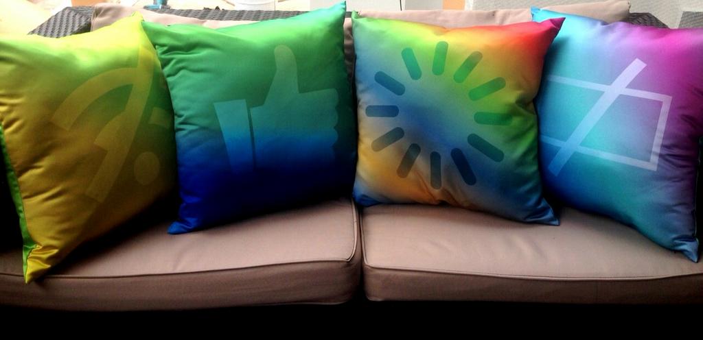 shumonbasar's tweet photo. #GAF9 stage cushions are here. SO GOOD. It's the details that matter @turi @SultanAlQassemi @artdubai #downloadupdate http://t.co/aQSjN6rIQT