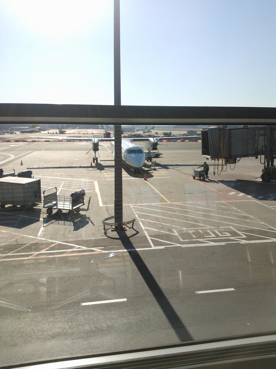 Komandejums tepat aiz loga #CeBIT