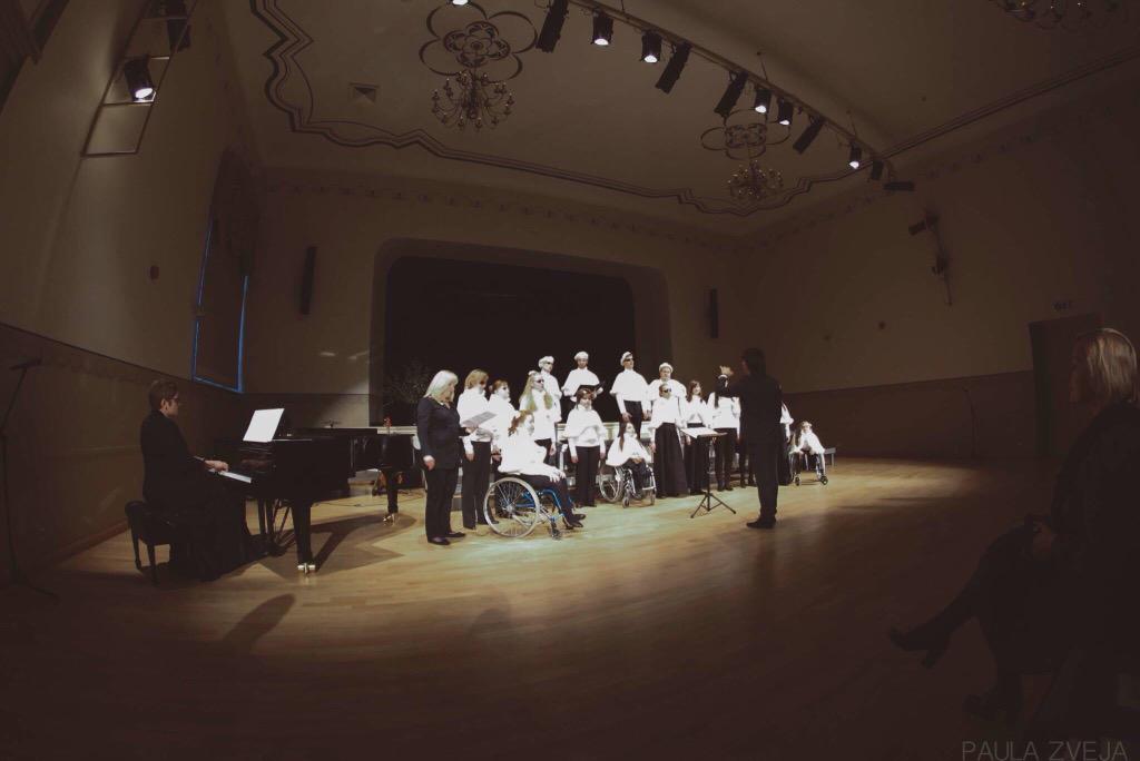 Bildes no sestdienas koncerta "Mums patīk dejot". facebook.com/pozdejeva/post… #MumsPatīkDejot #NācLīdzās #NošuPlanētas