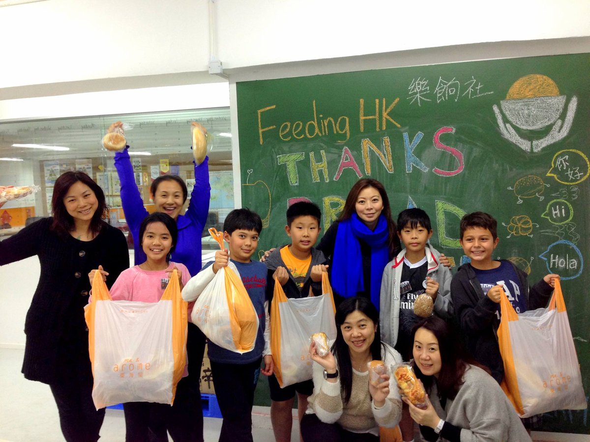 FeedingHK's tweet image. 23 stores avail for pick-up tomorrow! Click link if you're free to help save bread! fhkbrmar17.eventbrite.hk #breadrun