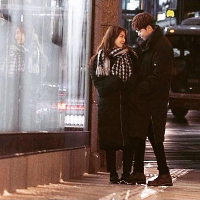 PinocchioPH's tweet photo. Jongshin skinship😍❤️💕
#pinocchio #kdrama http://t.co/0bu3zdkwX4