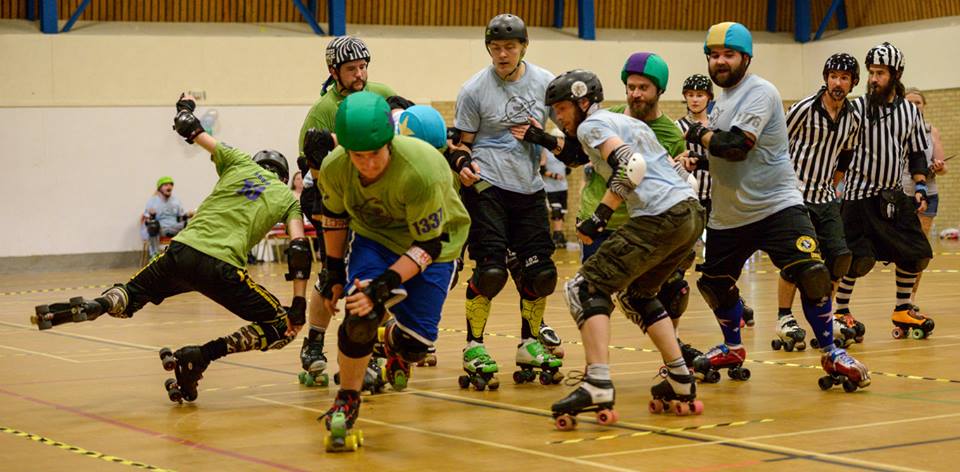 wheelsofgory's tweet photo. Oh @RollerDerbyCity printed up our epic men's opener tees for Team Whale & Team Petunia-all the sweaty merby! #RDComp http://t.co/tAzjyXsR5z