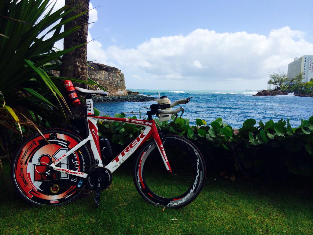 tri4jav's tweet photo. Día muy duro n l #IM703PuertoRico, 30ºC, lo dimos todo...pero no salio, p. 39º gracias @serijel y a @BiketownMadrid http://t.co/HKXCPmpYre