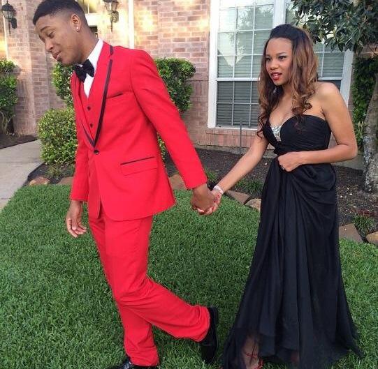 texasprom15's tweet photo. #txprompics @PrettyDomi http://t.co/fg6RR4kio7