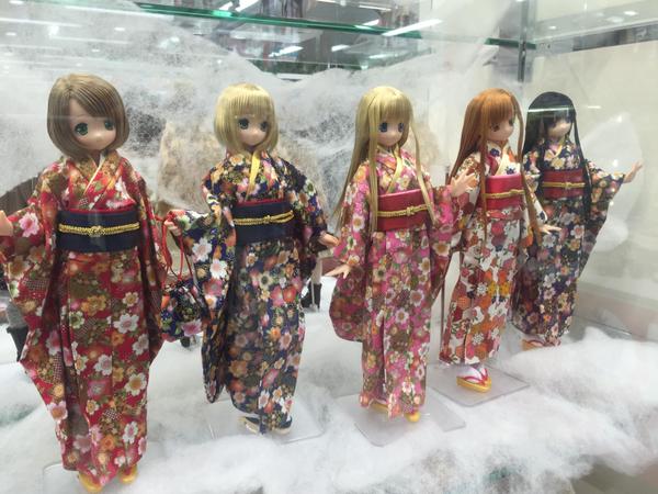 Goin_Japanesque's tweet image. #kimono dolls, Power spot in #Akihabara!
⇒bit.ly/19rWrvP

#anime #manga #otaku #kawaii #cute #love #figure
