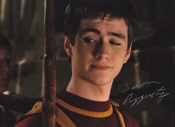 Happy 32 birthday Sean Biggerstaff! Our Oliver Wood              