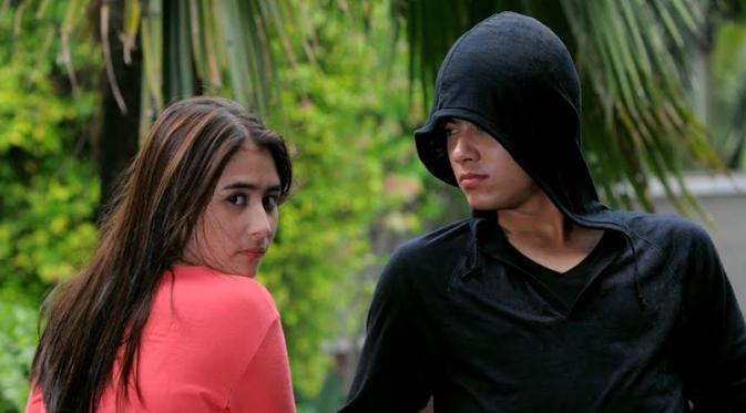 Fans__AliPrilly's tweet photo. "@liputan6dotcom : 4 Hal yang dibenci Prilly
Latuconsina dari Aliando http://t.co/KbqGEHexxv
http://t.co/Xzf0NAGuZm "