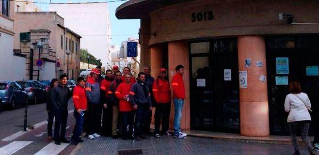 Mallorca_Mundo's tweet photo. Govern y hoteleros firman un acuerdo para emplear a 600 mayores de 45 años
  http://t.co/x9HkhU9Npq http://t.co/bqTriBFd0i