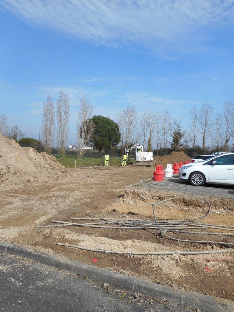 toneleriaboutes's tweet photo. Los primeros obras de extansion de la #tonelería . La construcción empiezá y va a seguir durante los próximos 9 meses http://t.co/cJQhqW9Dgs