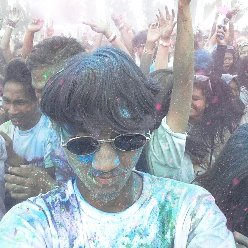 Hadgan22's tweet photo. Best moment @RIAUcolorRun http://t.co/0fm9cnfZRZ