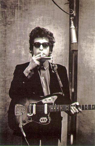 veniveci's tweet photo. I don't want to meet your kin make you spin or do you in #AllIReallyWantToDo is baby be friends with you #Dylan http://t.co/wUCD6xK2qA