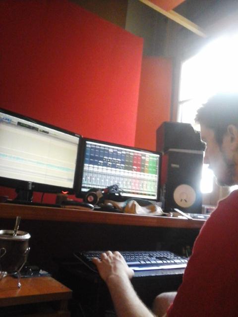 Terminando mezcla de "mis partituras" de #10AñosDuratierra