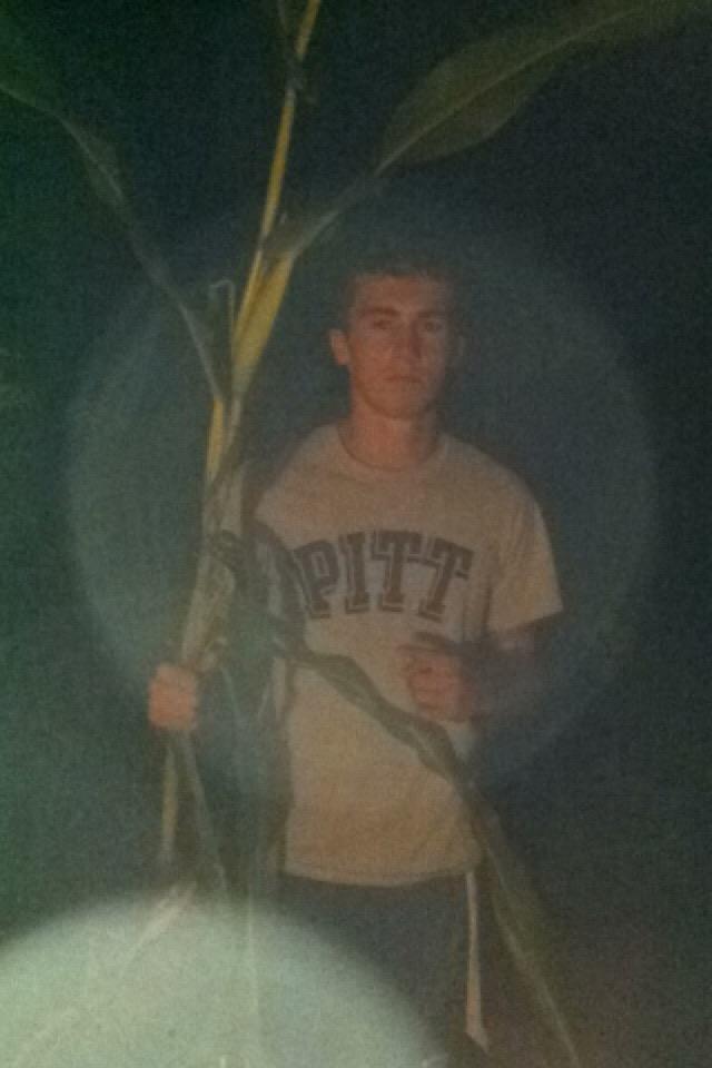 Doug_Conrad21's tweet photo. Happy birthday @Alex_J06 lets get the money this year! #MoneyTeam #PigGang🐽🐷 #CornMan http://t.co/0iHApAvyOR