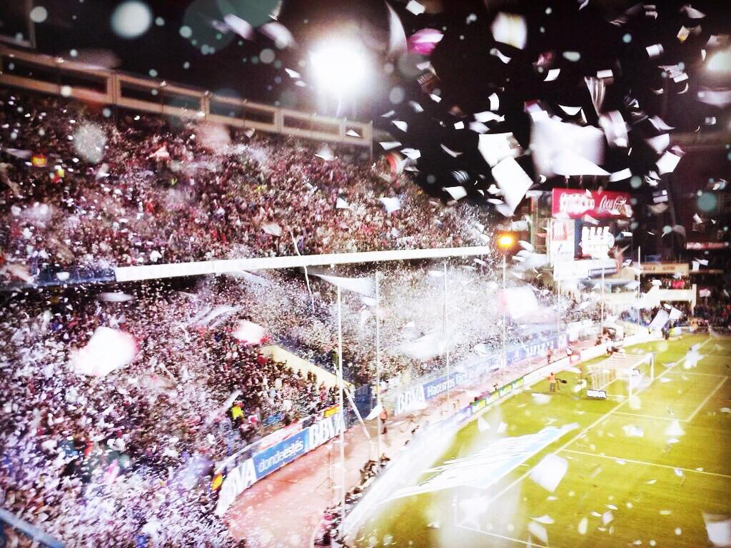 FA82Oficial's tweet photo. Consigamos que mañana todo el que vaya al Calderón lleve una bolsita de papelitos ¡Difunde! #UnPapelitoPorCadaLatido http://t.co/L9vnsvm4FP