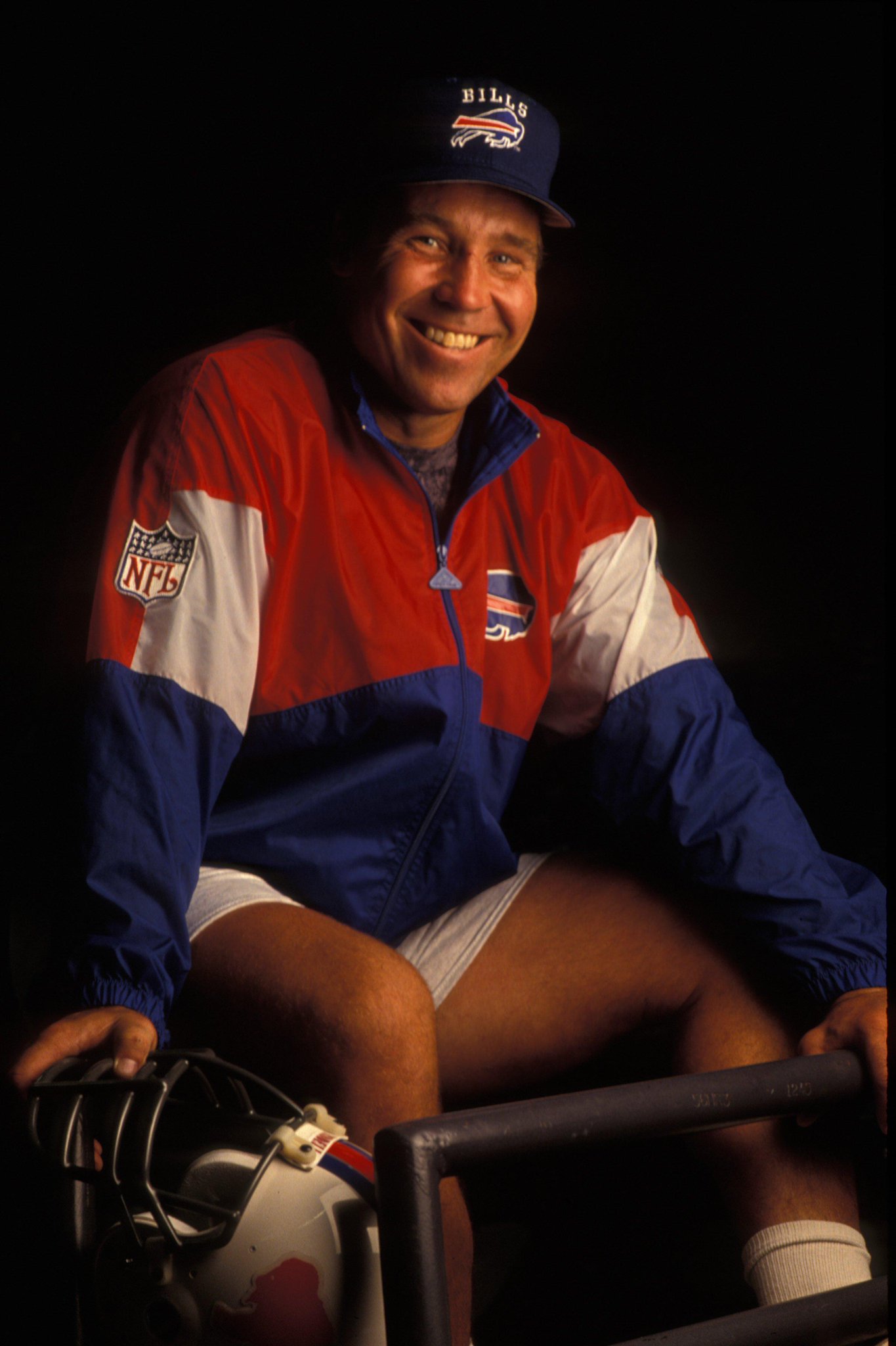 Happy birthday to Hall of Fame Bills OL Joe DeLamielleure!

We hope it\s \electric.\ 