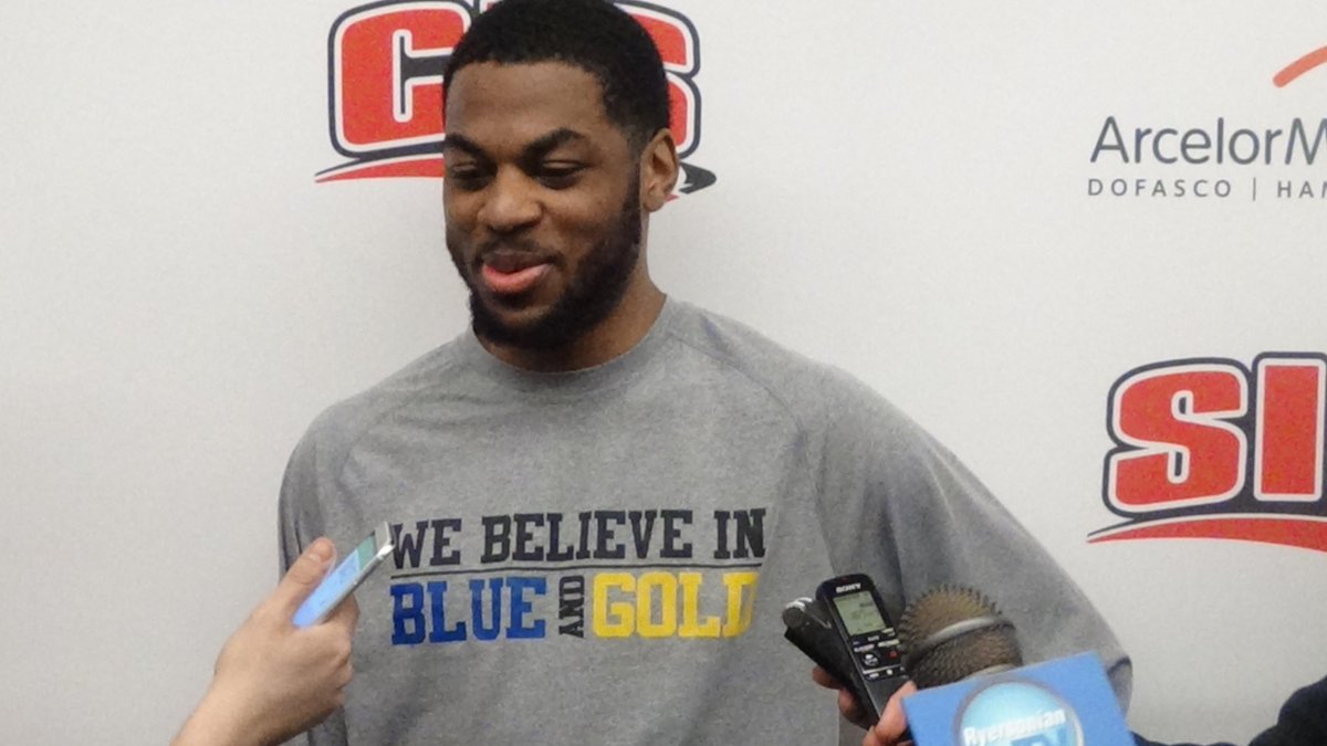 OUAToday's tweet image. The Bronze medal winning @ryersonrams @RyersonU @CIS_Bball @CIS_SIC @OUAsport #OUA #CISFinal8